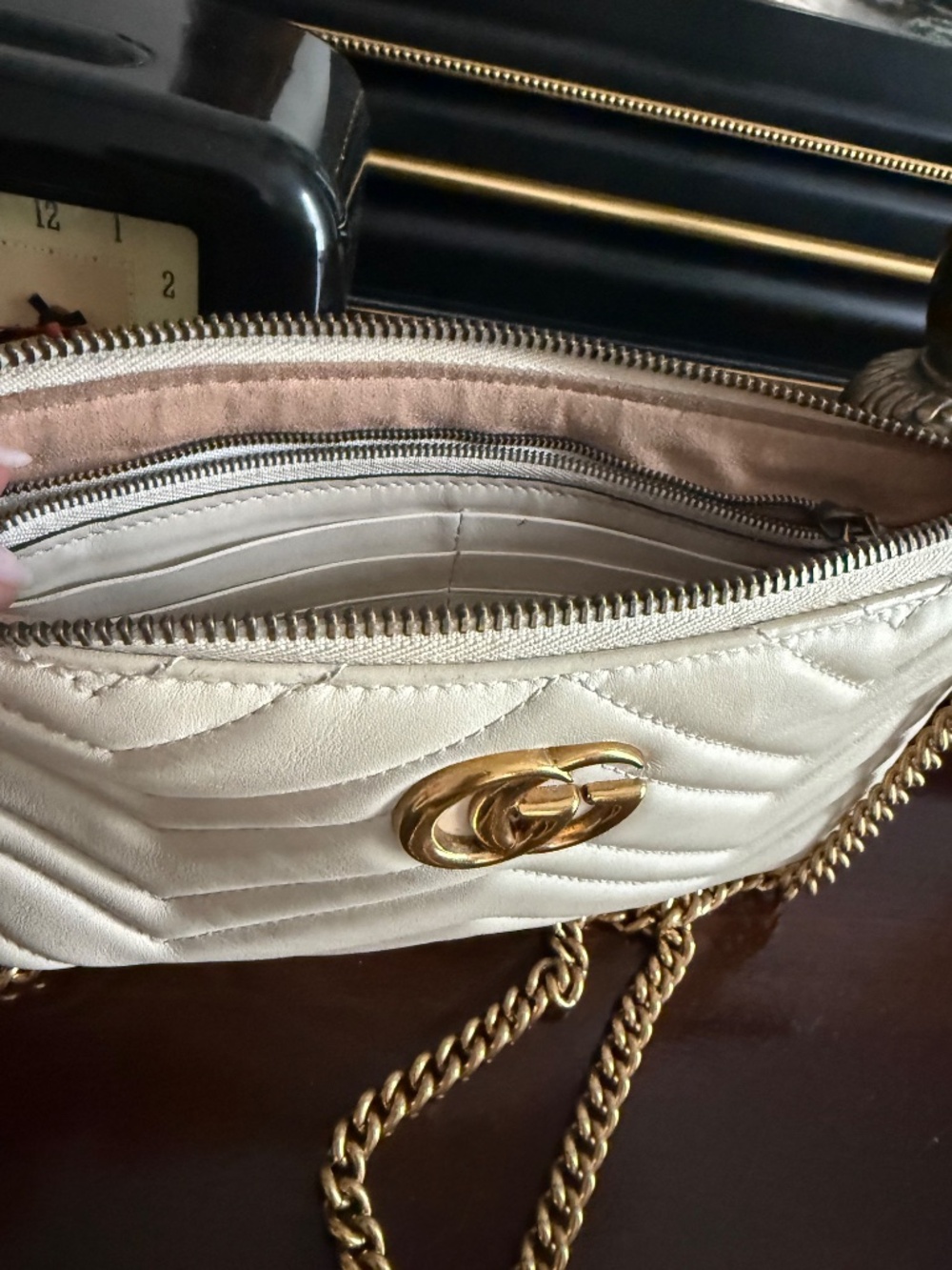 Gucci Beige Chain bag - Picture 4 of 9